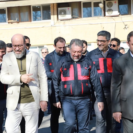 بازدید ریاست محترم بنیاد مستضعفان از کارخانه کاشی پارس
